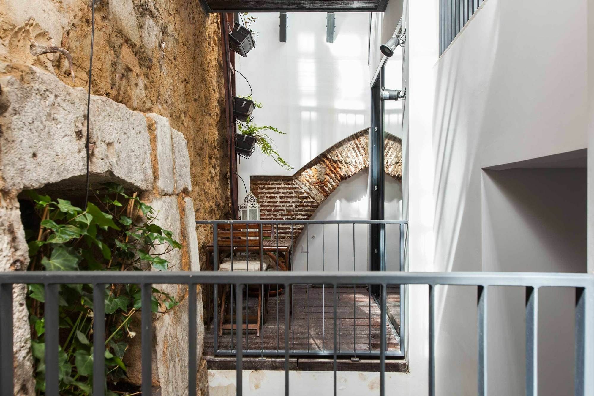 The Old Stables Chiado Apartments リスボン エクステリア 写真